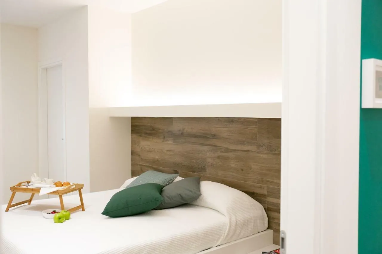 Ml Rooms Lovere Italy