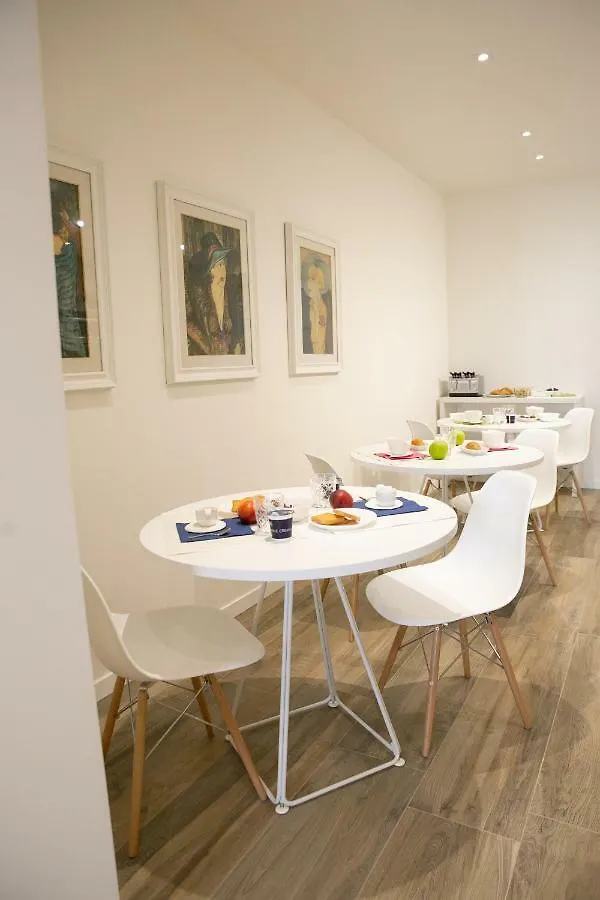 Guest house Ml Rooms Lovere Italy